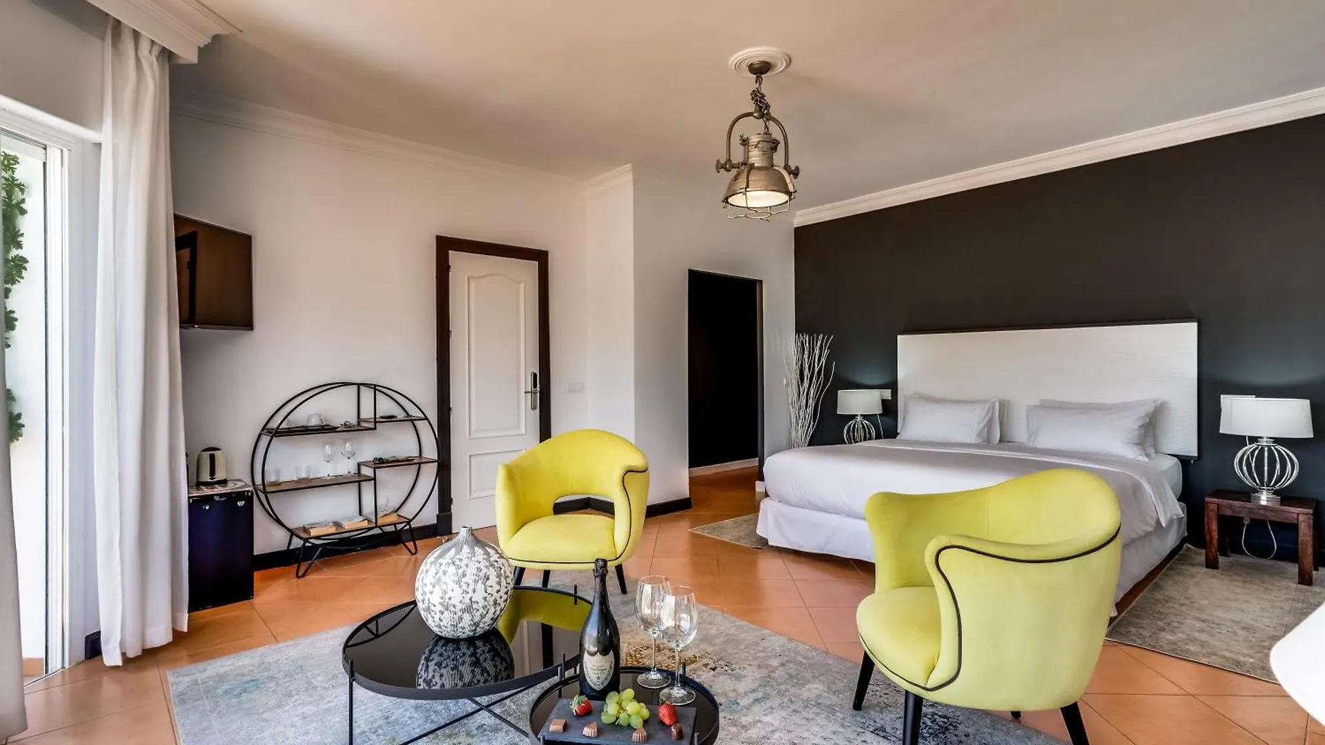 Hotel Molo Luxury Suites Puerto Banus Marbellac