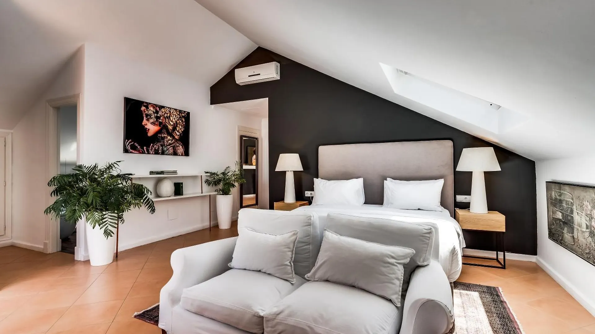 Molo Luxury Suites Puerto Banus Marbella