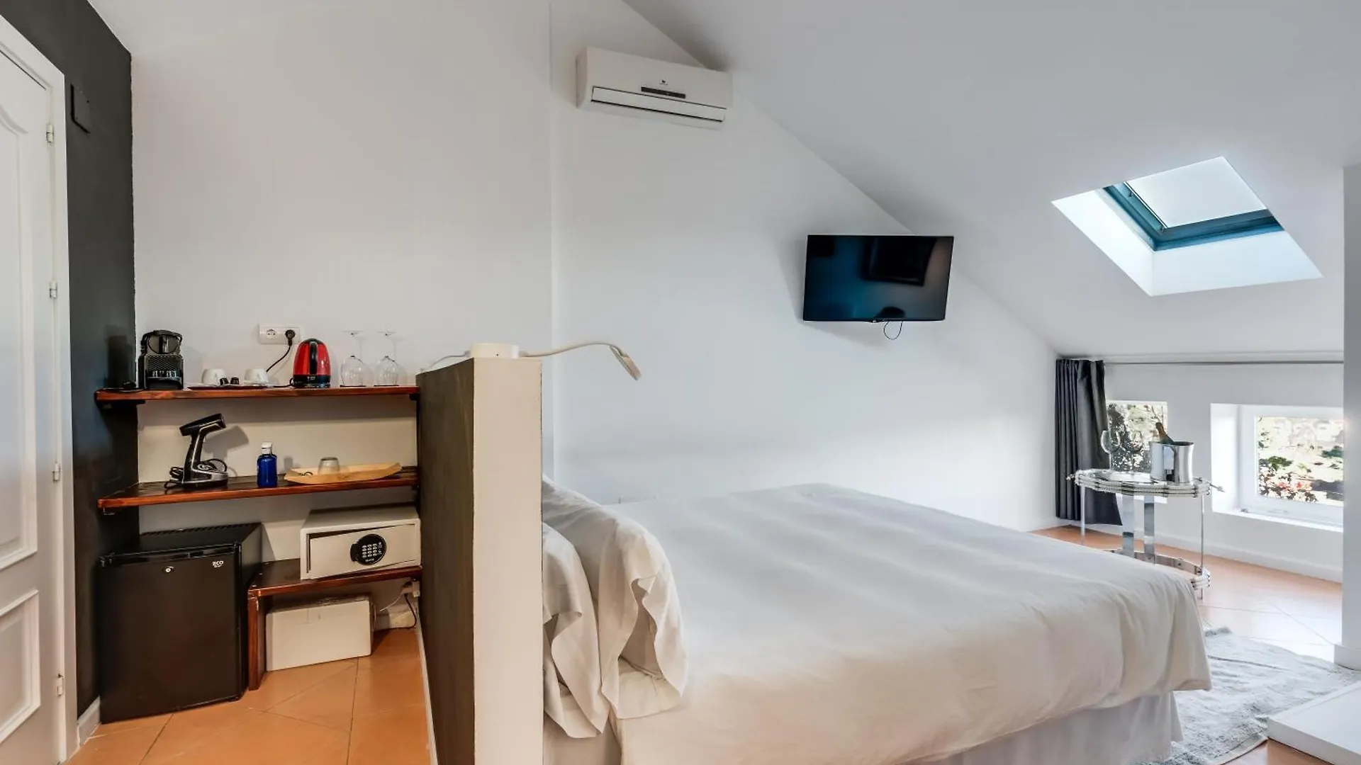 Hotel Molo Luxury Suites Puerto Banus Marbellac