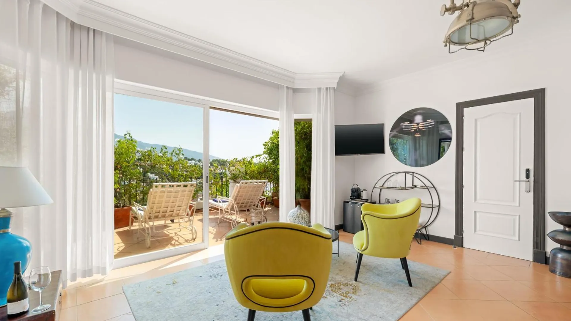 Molo Luxury Suites Puerto Banus Marbellac Hotel