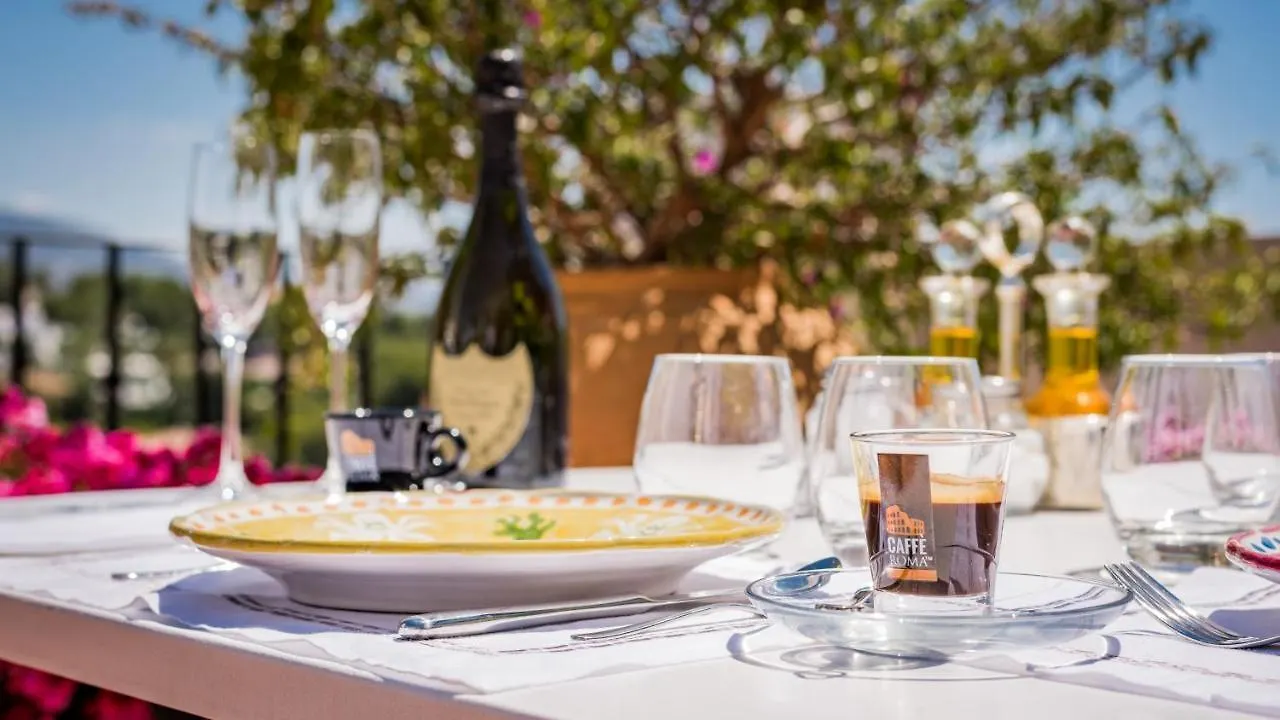 Molo Luxury Suites Puerto Banus Marbella 0*,